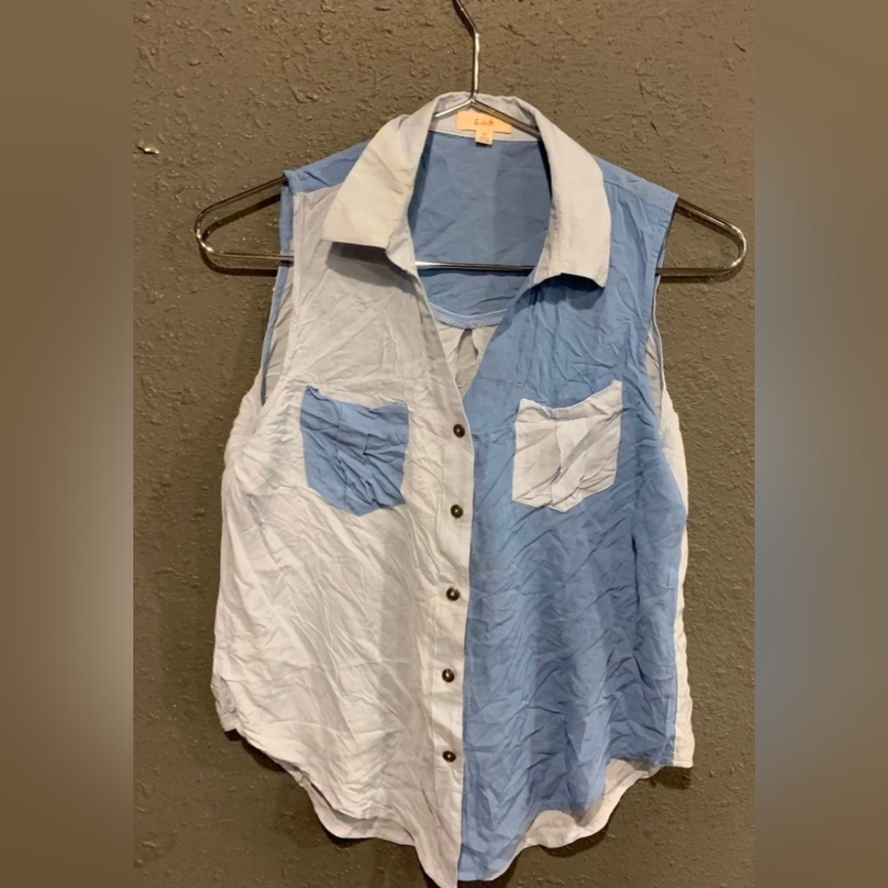 Stylish Blue and White Sleeveless Shirt